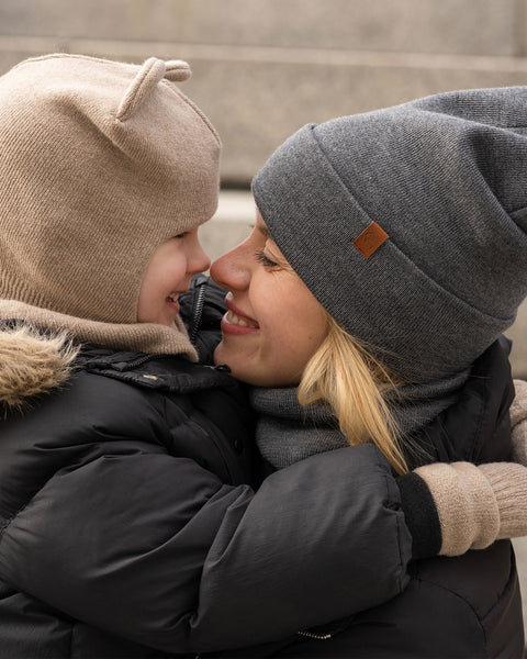 Women&#39;s Beanie Knitted Merino