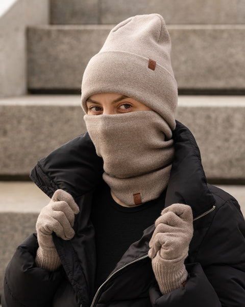 Women&#39;s Knitted Beanie, Gaiter &amp; Gloves 3-Piece Set