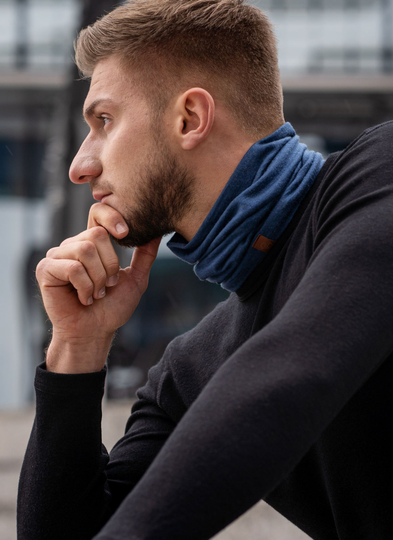 Men's neck gaiter in denim color