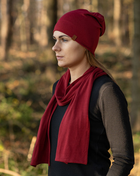 menique Women&#39;s Merino Scarf Royal Cherry Color